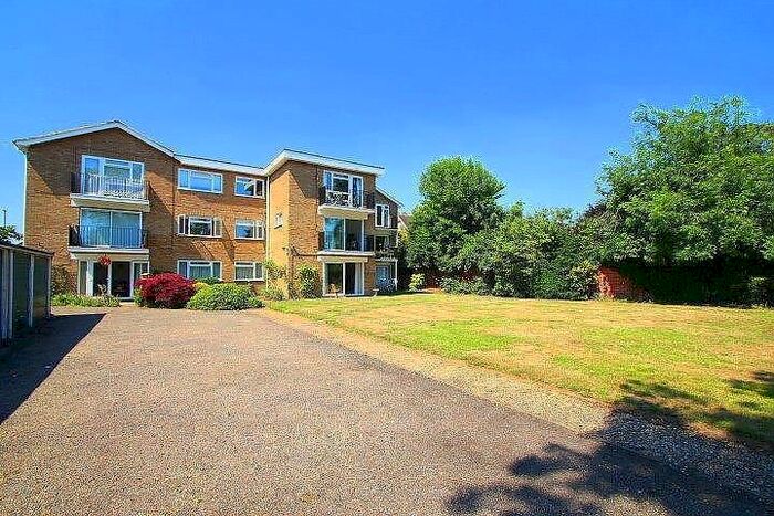 2 Bedroom Flat To Rent In Richard Court, Fordbridge Road, Ashford, Middlesex, TW15
