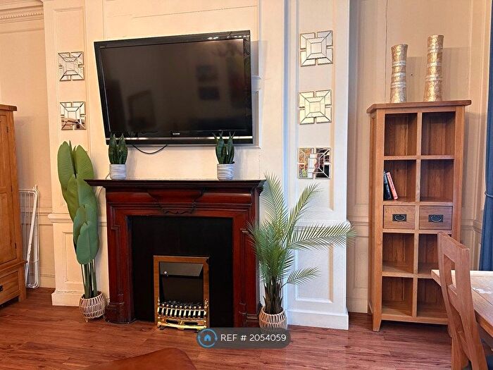 1 Bedroom Flat To Rent In London, London, W1D