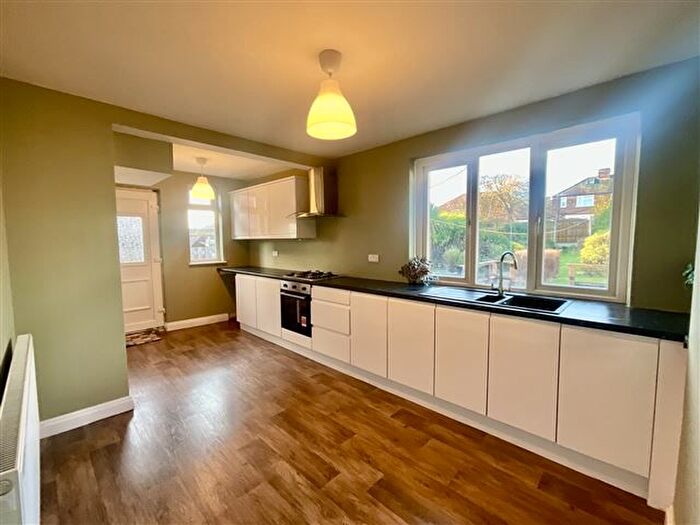 3 Bedroom Semi-Detached House For Sale In Coalbrook Road, Sheffield, S13