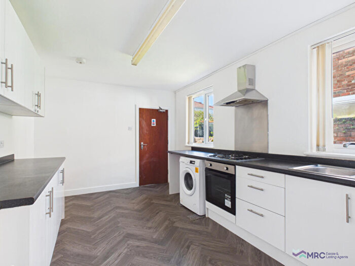 5 Bedroom Terraced House To Rent In Melrose Street, HU3