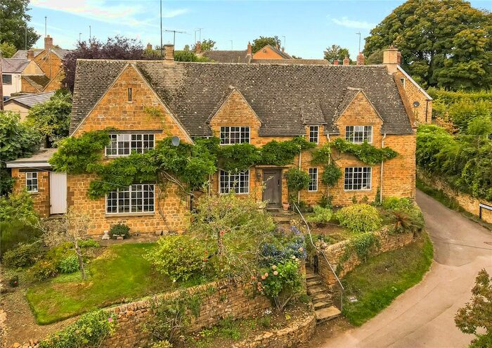 4 Bedroom Detached House For Sale In Barford St. Michael, Banbury, Oxfordshire, OX15
