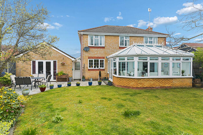 4 Bedroom Detached House For Sale In Holden Close, Hitchin, SG4