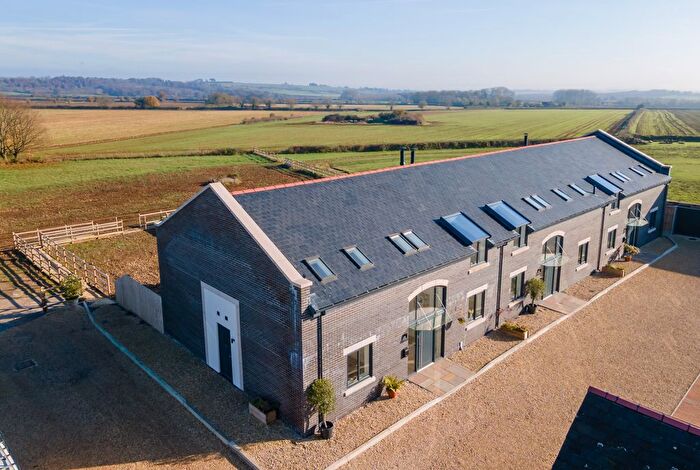 4 Bedroom End Of Terrace House For Sale In Watts Quarry Lane, Somerton, Somerset, TA11