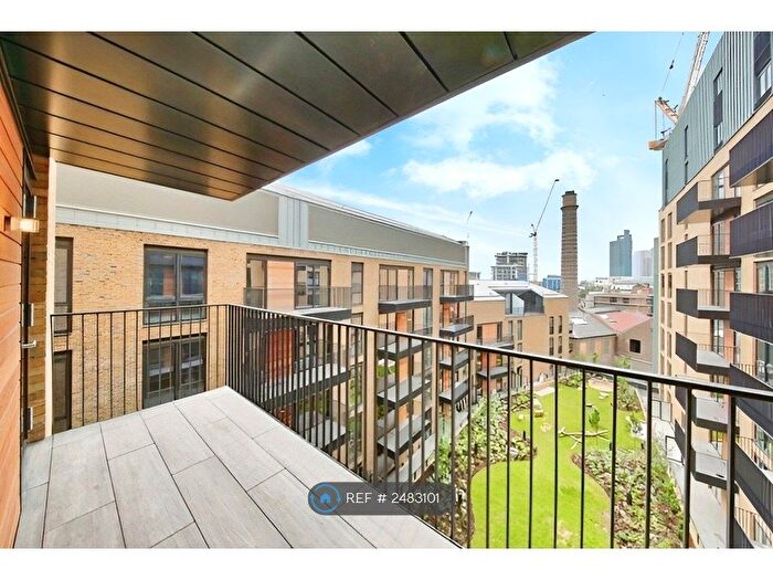 1 Bedroom Flat To Rent In Tritton House, London, SW18