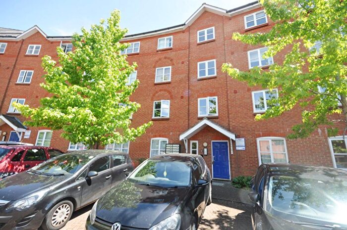 2 Bedroom Flat To Rent In Prebend Street, Bedford, MK40