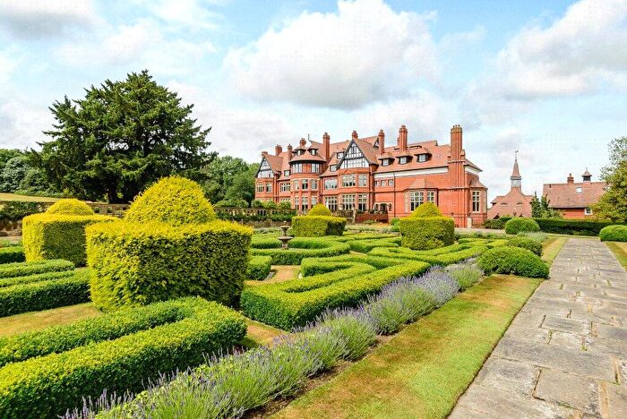 3 Bedroom Apartment For Sale In Hatchford Manor, Ockham Lane, Cobham, Surrey, KT11