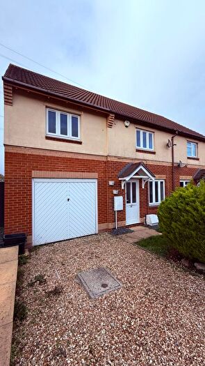 3 Bedroom Semi Detached House To Rent In Yarbury Way, Weston-Super-Mare, BS24