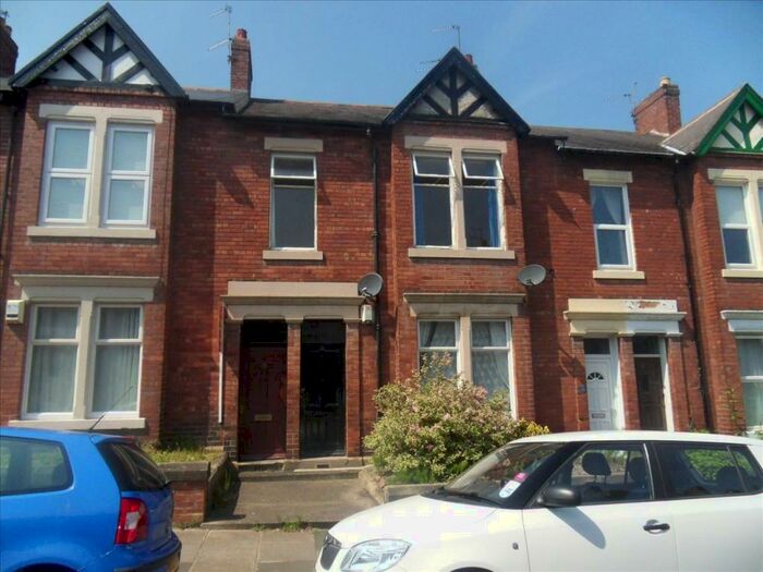 3 Bedroom Flat To Rent In Sandringham Road, Gosforth, Newcastle Upon Tyne, Tyne And Wear, NE3