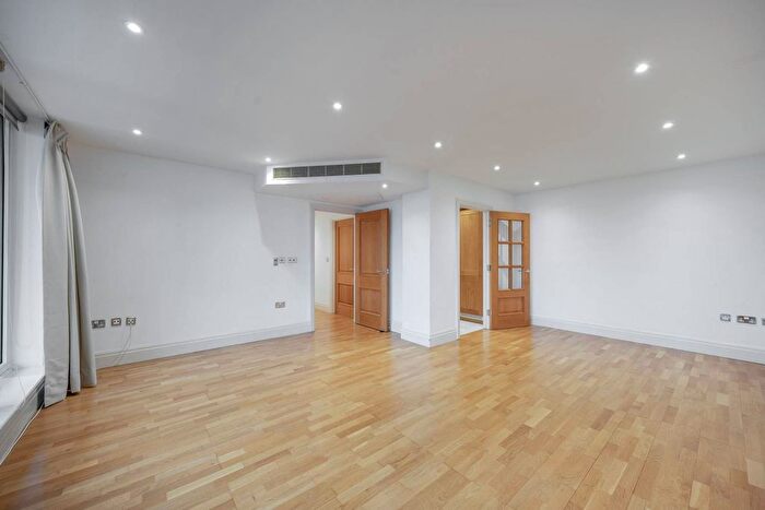 2 Bedroom Flat To Rent In Imperial Wharf, Imperial Wharf, London, SW6