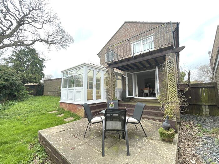 4 Bedroom Detached House For Sale In Lynton Close, Sully, Penarth, CF64