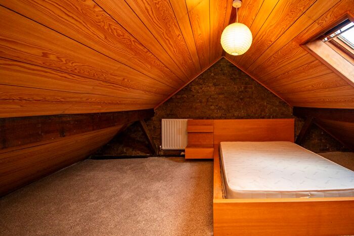 2 Bedroom Terraced House To Rent In Derinton Road, London, SW17