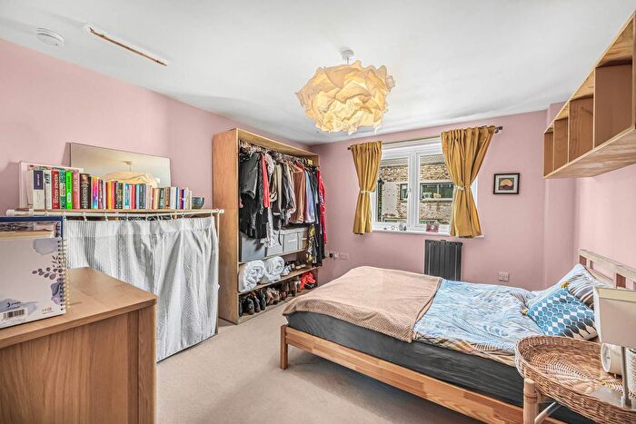 1 Bedroom Flat For Sale In Murray Grove, Hoxton, London, N1