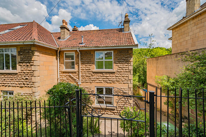 2 Bedroom Semi Detached House To Rent In Horseshoe Walk, BA2