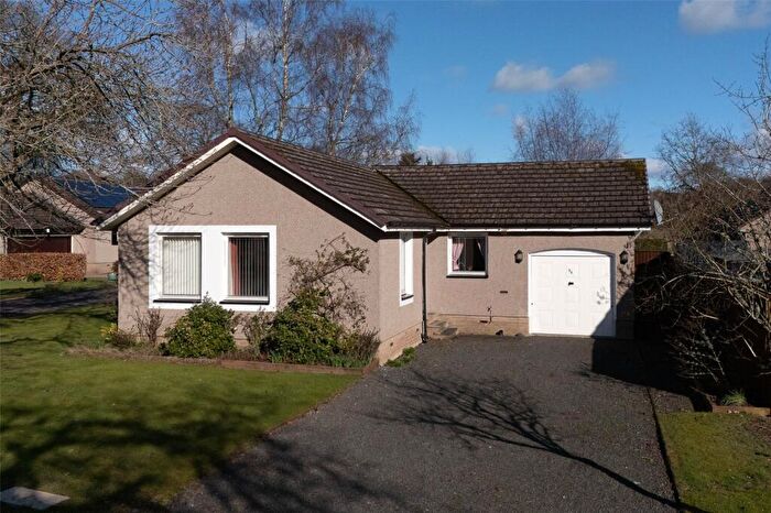 3 Bedroom Detached Bungalow For Sale In Colenhaugh, Stormontfield, Perth, PH2