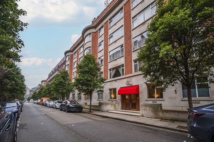 1 Bedroom Flat To Rent In Hallam Court, Hallam Street, Marylebone, London, W1W