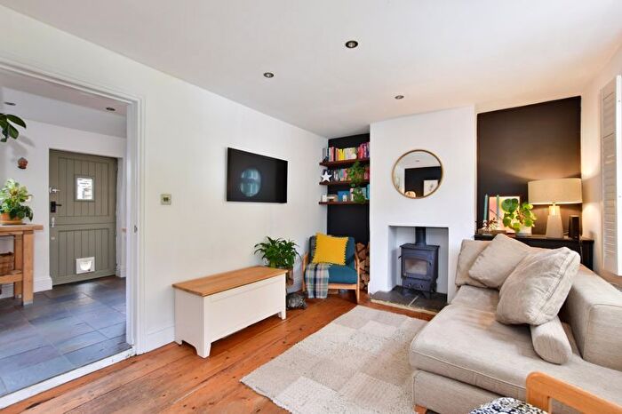 3 Bedroom Terraced House For Sale In Bois Moor Road, Chesham, HP5