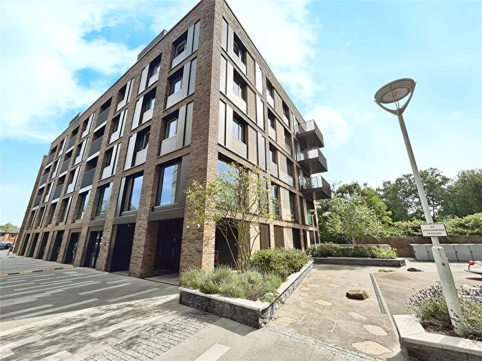 1 Bedroom Flat To Rent In Arklow Road, London, SE14