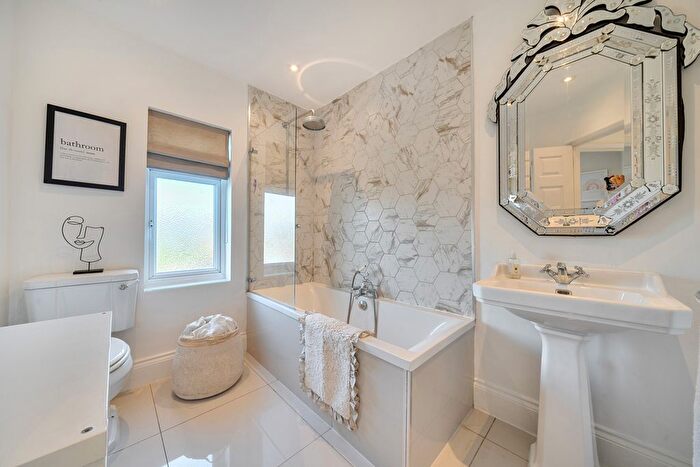 2 Bedroom Terraced House For Sale In Palm Avenue, Sidcup, DA14