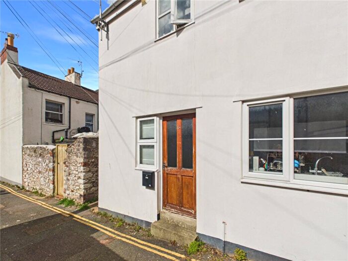 1 Bedroom House For Sale In Clarence Road, Exmouth, Devon, EX8