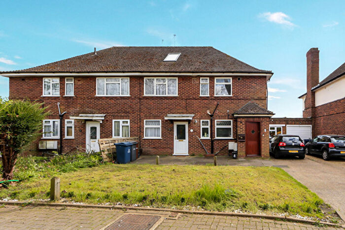 4 Bedroom Maisonette To Rent In Winston Court, Harrow, Greater London, HA3
