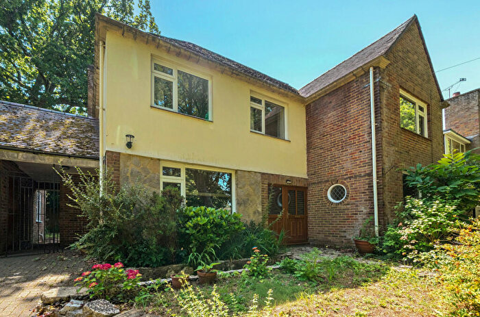 4 Bedroom Detached House To Rent In Underwood Road, Bassett, Southampton, Hampshire, SO16
