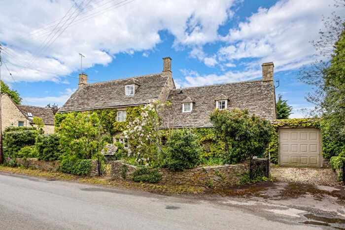 4 Bedroom Detached House For Sale In Marston Meysey, Wiltshire, SN6