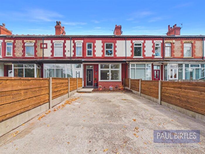 3 Bedroom Terraced House For Sale In Woodsend Road, Flixton, Trafford, M41