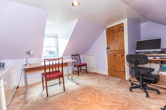 2 Bedroom Terraced House For Sale In Dean Street, Brighton, BN1