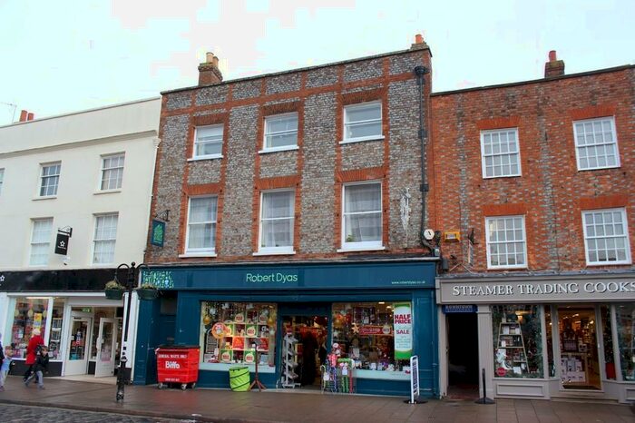 2 Bedroom Apartment To Rent In Thame Oxfordshire, OX9