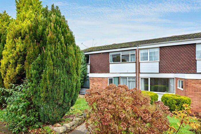 3 Bedroom Terraced House For Sale In Firbank Court, Chilwell, NG9