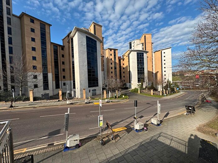 2 Bedroom Flat For Sale In Baltic Quay, Mill Road, Tyne & Wear, NE8