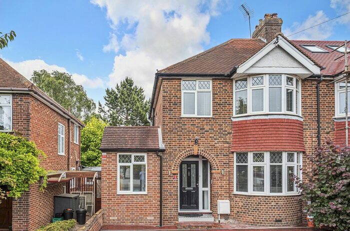 3 Bedroom Semi-Detached House To Rent In Lancing Road, Orpington, BR6