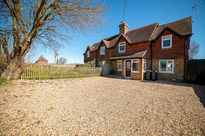 4 Bedroom Semi-Detached House For Sale In Jubilee Road, Worth, CT14