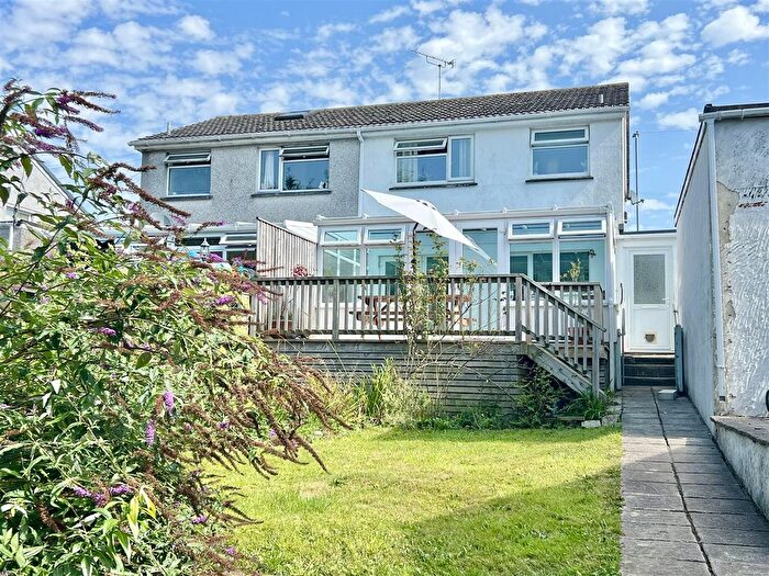 3 Bedroom Semi-Detached House For Sale In Roslyn Close, St Austell, St. Austell, PL25