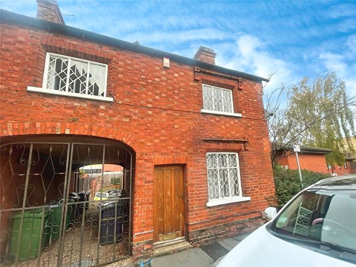3 Bedroom Terraced House For Sale In Pinfold Gate, Loughborough, Leicestershire, LE11