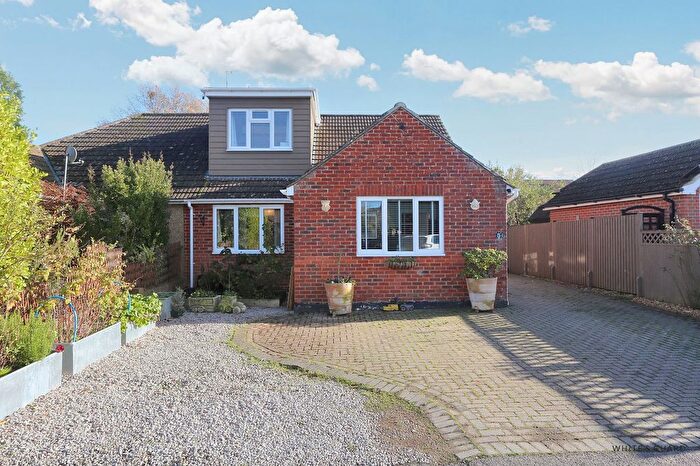 3 Bedroom Semi-Detached Bungalow For Sale In Forest Gardens, Waltham Chase, SO32