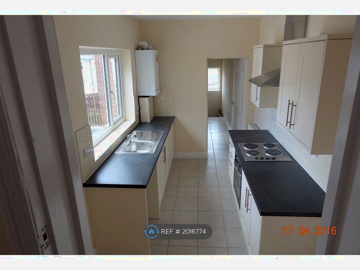 3 Bedroom Flat To Rent In Haughton Le Spring, Tyne &amp; Wear, DH4