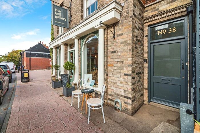 2 Bedroom Maisonette For Sale In Earsham Street, Bungay, Suffolk, NR35
