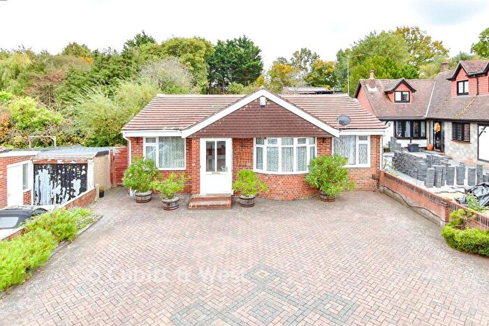 4 Bedroom Detached Bungalow For Sale In Stakes Hill Road, Waterlooville, Hampshire, PO7