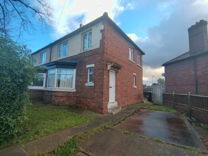 3 Bedroom Semi-Detached House To Rent In Keith Road, Middlesbrough, TS4