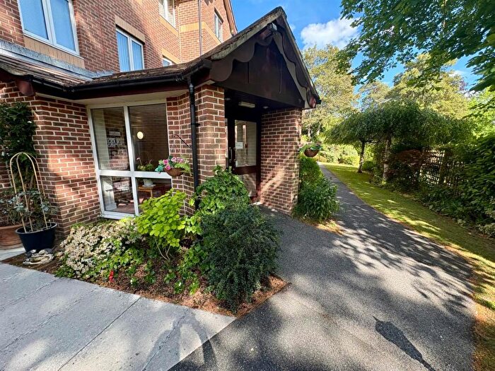 1 Bedroom Flat To Rent In Glenmoor Road, West Parley, Ferndown, BH22