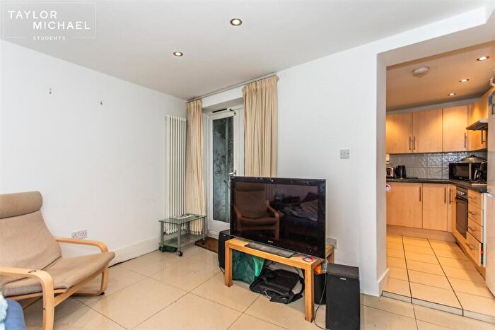 4 Bedroom Terraced House To Rent In Upper Lewes Road, Brighton, BN2