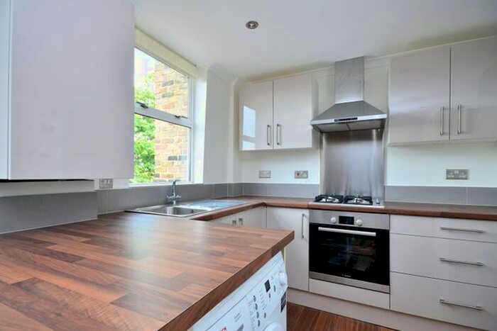 1 Bedroom Studio To Rent In Earls Court Road, Earls Court, London, W8