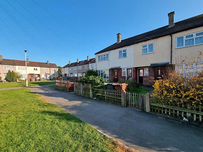 3 Bedroom Terraced House To Rent In Maybury Road, Barking, IG11