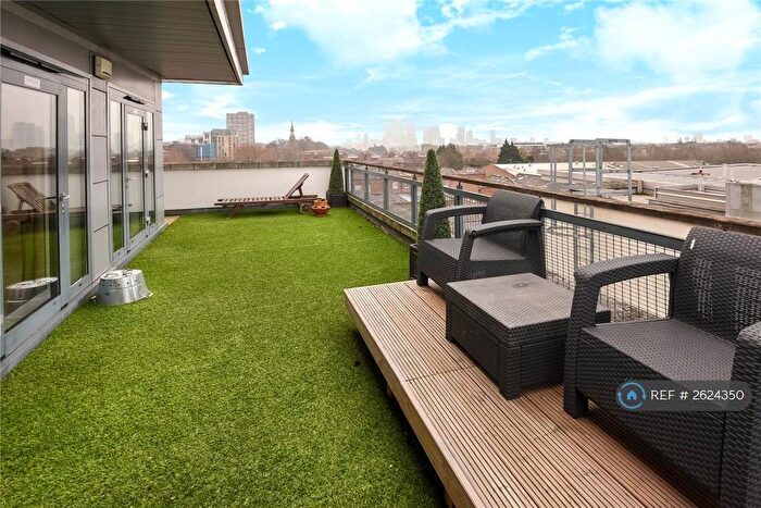 2 Bedroom Penthouse To Rent In Eluna Apartments, London, E1W