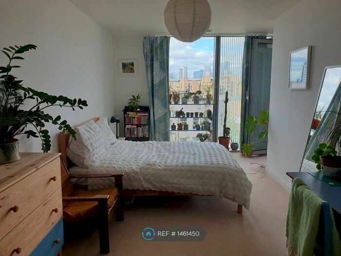 1 Bedroom Flat To Rent In Dancers Way, London, SE8