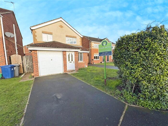 3 Bedroom Detached House To Rent In Castle Avenue, Rossington, Doncaster, South Yorkshire, DN11