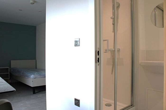 1 Bedroom Flat To Rent In The Wheel House, Lower Bristol Road, Bath, BA2