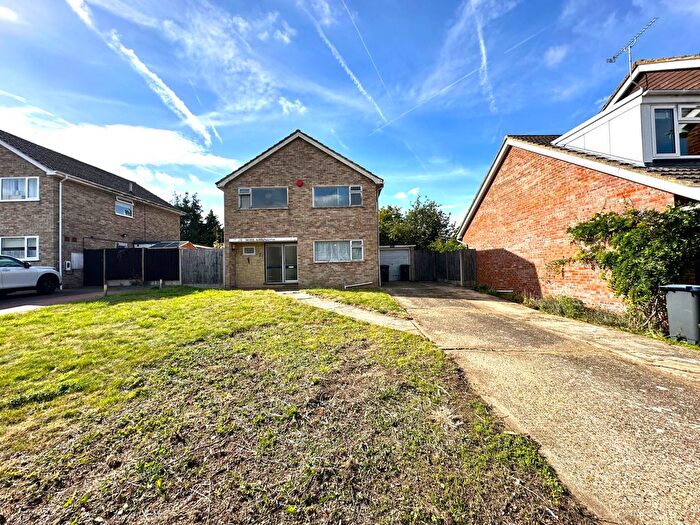 4 Bedroom Detached House For Sale In Sidney Cooper Close, Canterbury, CT2
