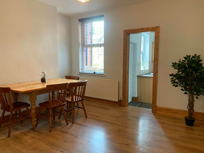 4 Bedroom House To Rent In Ecclesall Road, Sheffield, South Yorkshire, S11